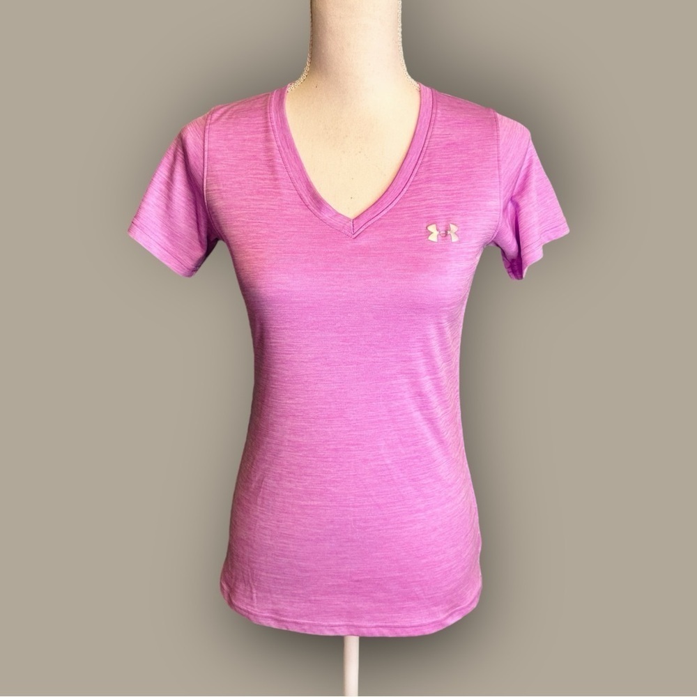 Under Armour Orchid Pink V-Neck Short Sleeve Semi-Fitted Tee Shirt Size Small